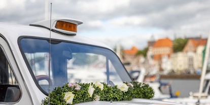 Hochzeitsauto-Vermietung - Einzugsgebiet: international - PLZ 22763 (Deutschland) - London Taxi in schneeweiss