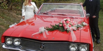 Hochzeitsauto-Vermietung - Versicherung: Haftpflicht - Franken - Romantisches US Cabriolet als Hochzeitsauto - Buick Skylark Cabrio von bluesmobile4you