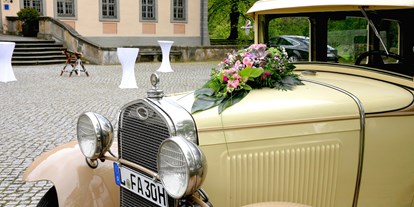 Hochzeitsauto-Vermietung - Einzugsgebiet: regional - PLZ 04277 (Deutschland) - Ford Model A von Leipzig-Oldtimer.de - Hochzeitsautos mit Chauffeur