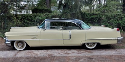 Hochzeitsauto-Vermietung - Farbe: Gelb - Deutschland - Cadillac von Classic 55