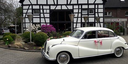 Hochzeitsauto-Vermietung - Farbe: Weiß - Köln, Bonn, Eifel ... - Oldtimer BMW von Hollywood Limousinen-Service