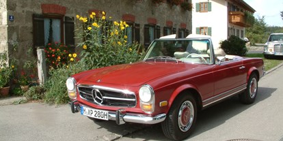 Hochzeitsauto-Vermietung - Farbe: Rot - PLZ 80636 (Deutschland) - Mercedes Benz 280 SL