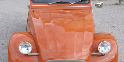 Hochzeitsauto-Vermietung - Antrieb: Benzin - Citroen 2 CV6 von Classic Roadster München