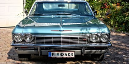 Hochzeitsauto-Vermietung - Farbe: Weiß - PLZ 3033 (Österreich) - Chevrolet Impala Bj.65 - Chevrolet Impala Bj. 65 von Autovermietung Ing. Alfred Schoenwetter