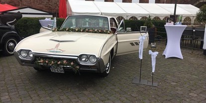 Hochzeitsauto-Vermietung - Art des Fahrzeugs: Oberklasse-Wagen - Eschweiler - Ford Thunderbird 1963