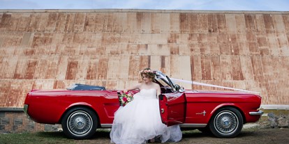 Hochzeitsauto-Vermietung - Chauffeur: Chauffeur buchbar - Köln - Ford Mustang mieten