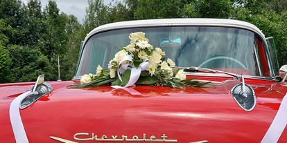 Hochzeitsauto-Vermietung - Einzugsgebiet: regional - PLZ 3268 (Schweiz) - Chevrolet Bel Air 1957