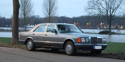 Hochzeitsauto-Vermietung - Farbe: Silber - PLZ 50765 (Deutschland) - Hochzeits-Sänfte 420SE Mercedes