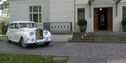 Hochzeitsauto-Vermietung - Einzugsgebiet: international - PLZ 22763 (Deutschland) - Rolls Royce weiss
