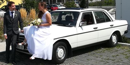 Hochzeitsauto-Vermietung - Einzugsgebiet: regional - PLZ 2521 (Österreich) - Mercedes Benz 1983 - W123,230E