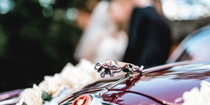 Hochzeitsauto-Vermietung - Farbe: Rot - Bonn - Jaguar MK 2 - Hochzeitsfahrten Bonn