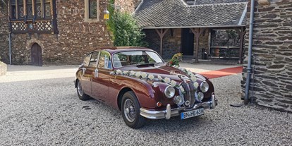 Hochzeitsauto-Vermietung - Versicherung: Vollkasko - PLZ 51147 (Deutschland) - Jaguar MK 2 - Hochzeitsfahrten Bonn