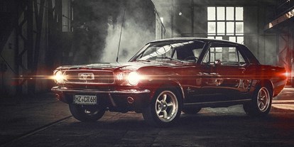 Hochzeitsauto-Vermietung - Farbe: Rot - 1966er Mustang Coupé