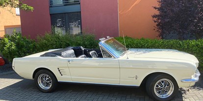 Hochzeitsauto-Vermietung - Chauffeur: kein Chauffeur - Köln, Bonn, Eifel ... - Hochzeitsauto mieten Düsseldorf