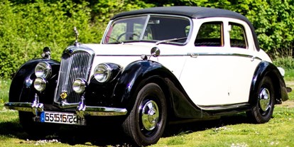 Hochzeitsauto-Vermietung - Farbe: Weiß - Hochzeitsauto - Oldtimer Riley RME - der englische Klassiker