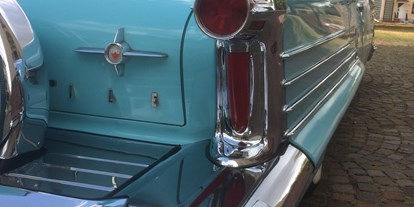 Hochzeitsauto-Vermietung - Farbe: Blau - US Klassiker