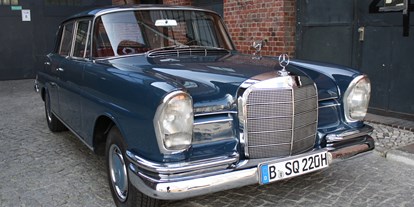 Hochzeitsauto-Vermietung - Farbe: Beige - PLZ 13407 (Deutschland) - 1963er Mercedes 220 Sb Leder - rentmyoldie