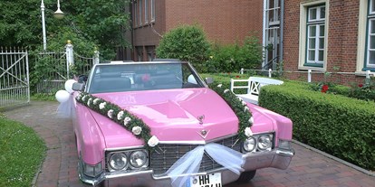 Hochzeitsauto-Vermietung - Chauffeur: nur mit Chauffeur - Lüneburger Heide - Pink Cadillac Cabrio 1969