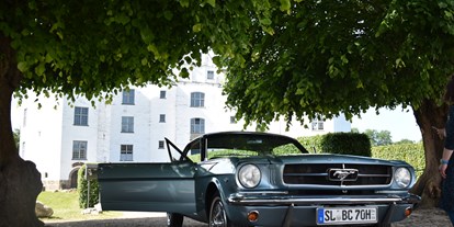 Hochzeitsauto-Vermietung - Art des Fahrzeugs: US-Car - Ford Mustang 1965