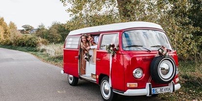 Hochzeitsauto-Vermietung - Farbe: Rot - PLZ 24873 (Deutschland) - VW Bulli T2a