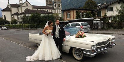 Hochzeitsauto-Vermietung - Einzugsgebiet: regional - Schweiz - Hochzeit in Glarus - Oldtimer-Traumfahrt - Cadillac Deville Cabriolet, Jg. 1964