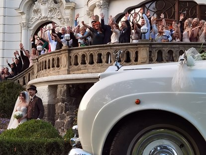 Hochzeitsauto-Vermietung - Art des Fahrzeugs: Oldtimer - Bonn - Weisser Rolls Royce Silver Cloud