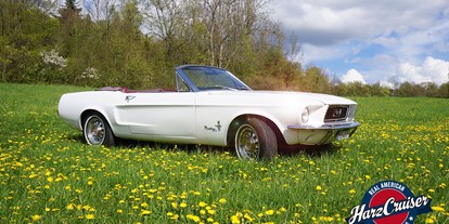 Hochzeitsauto-Vermietung - Chauffeur: Chauffeur buchbar - Thale - 1967er Mustang Cabrio
