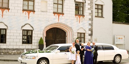 Hochzeitsauto-Vermietung - Farbe: Weiß - PLZ 84177 (Deutschland) - Lincoln-Stretchlimousine von Oldtimer &  Hummer-Stretchlimousinen Verleih