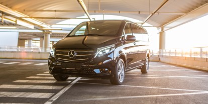 Hochzeitsauto-Vermietung - Farbe: Schwarz - Mercedes VAN - Transferservice 