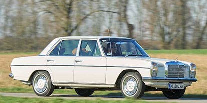 Hochzeitsauto-Vermietung - Farbe: Weiß - Nordrhein-Westfalen - Mercedes 230 "Strichacht" - Mercedes 230 "Strichacht" & Mercedes 560 SEL (W126)