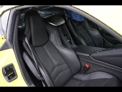 Hochzeitsauto-Vermietung - Farbe: Gelb - Chevrolet Corvette C8