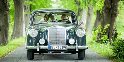 Hochzeitsauto-Vermietung - Farbe: Grau - Mercedes-Benz 219 Ponton von THULKE classic