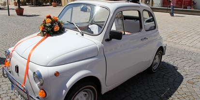Hochzeitsauto-Vermietung - Chauffeur: Chauffeur buchbar - PLZ 87488 (Deutschland) - Bin ich nicht schick? :-) - Fiat 500 L