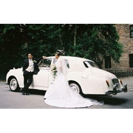 Hochzeitsauto: Bentles SI in weiss
Der Gentlemann unter den britischen Oldtimern.
Baugleich mit dem Rolls Royce Cloud.
 - London-Taxi/Hochzeits Taxi/Wedding Taxi/Hochzeitsauto