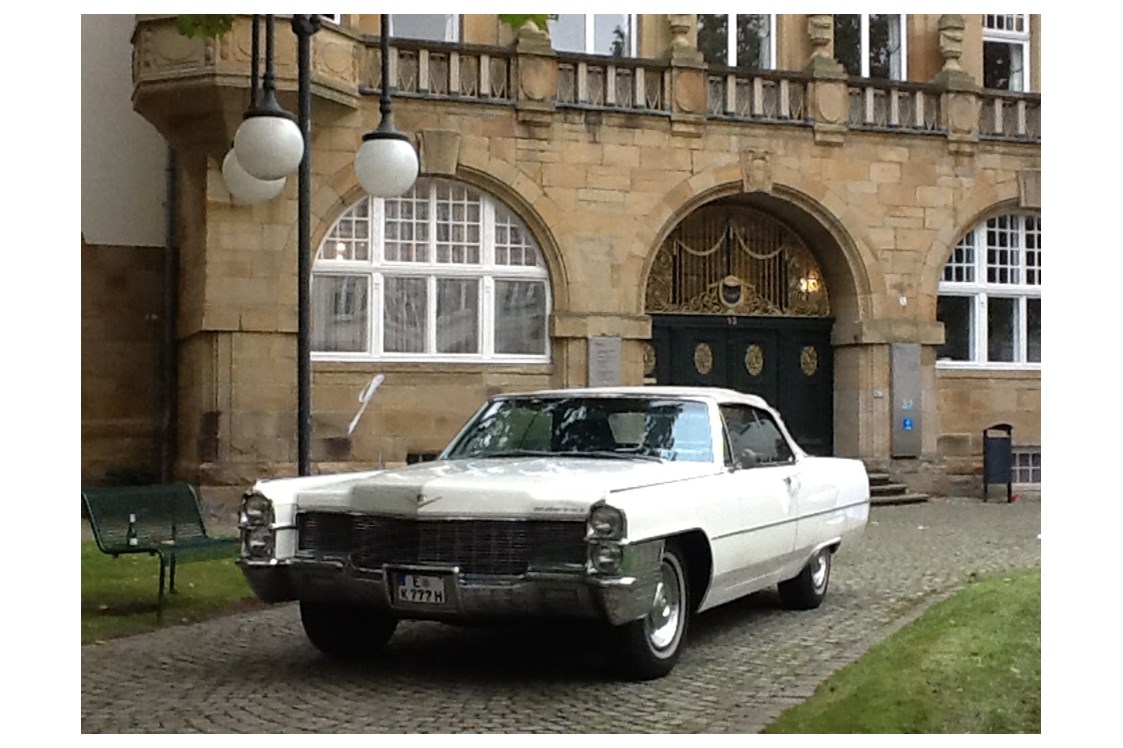 Hochzeitsauto: Cadillac de Ville Hochzeitsauto Cabriolet - weiß Ruhrgebiet - Heiraten in NRW - Cadillac Weddingcar - Hochzeitsauto & Fotografie