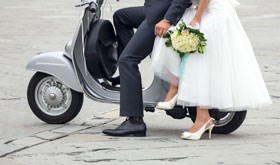 Ob Moped oder Motorrad zur Hochzeit