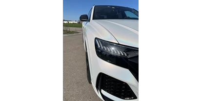 Hochzeitsauto-Vermietung - Marke: Audi - Zürich - Luxuriöser AUDI RSQ8 in Satin Flip Ghost Pearl für besondere Anlässe