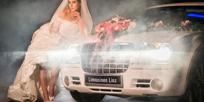 Hochzeitsauto-Vermietung - Farbe: Weiß - Alharting (Leonding) - Stretchlimousine Deluxe Linz