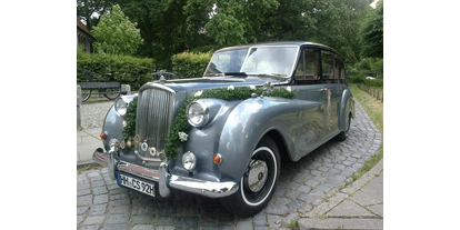 Hochzeitsauto-Vermietung - Einzugsgebiet: international - PLZ 20459 (Deutschland) - Bentley 1959, silber-schwarz