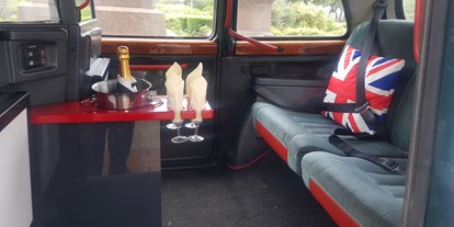 Hochzeitsauto-Vermietung - Farbe: Weiß - Ahrensburg - London Taxi in schneeweiss