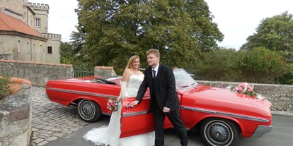 Hochzeitsauto-Vermietung - Farbe: Rot - Dittelbrunn - Romantisches US Cabriolet als Hochzeitsauto - Buick Skylark Cabrio von bluesmobile4you