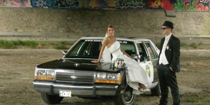 Hochzeitsauto-Vermietung - Farbe: Weiß - PLZ 97724 (Deutschland) - Hochzeitsauto Ford Crown Victoria 1990 Cook County Police Car - Ford Crown Viktoria von bluesmobile4you