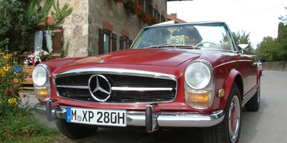 Hochzeitsauto-Vermietung - Farbe: Rot - Mercedes Benz 280 SL