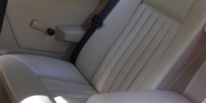 Hochzeitsauto-Vermietung - Farbe: Silber - Mercedes Benz 300 CE