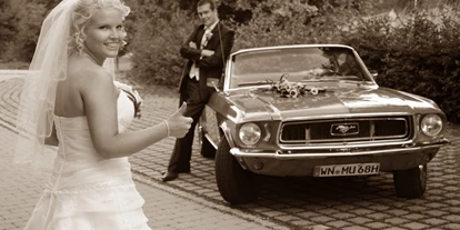 Hochzeitsauto-Vermietung - Art des Fahrzeugs: Cabriolet - Schleifreisen - yellowhummer Ford Mustang Oldtimer