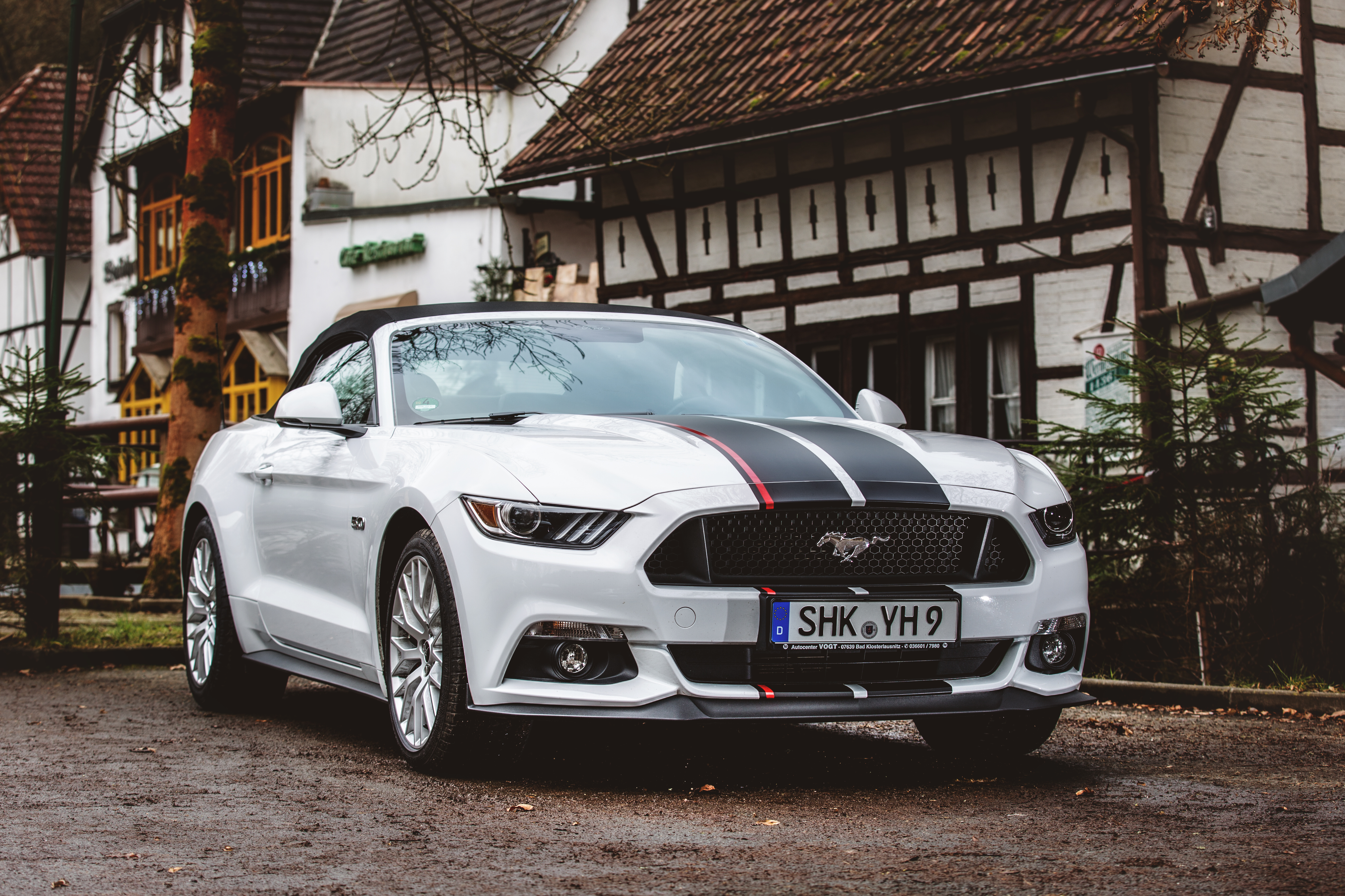 Hochzeitsauto - yellowhummer Ford Mustang GT 