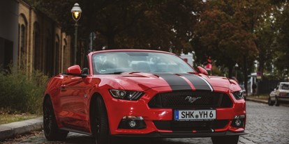 Hochzeitsauto-Vermietung - Versicherung: Vollkasko - Neuendettelsau - yellowhummer Ford Mustang GT 