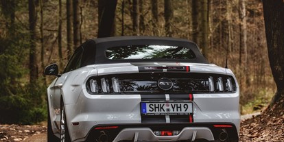 Hochzeitsauto-Vermietung - Art des Fahrzeugs: Sportwagen - Nausnitz - yellowhummer - Ford Mustang GT V8