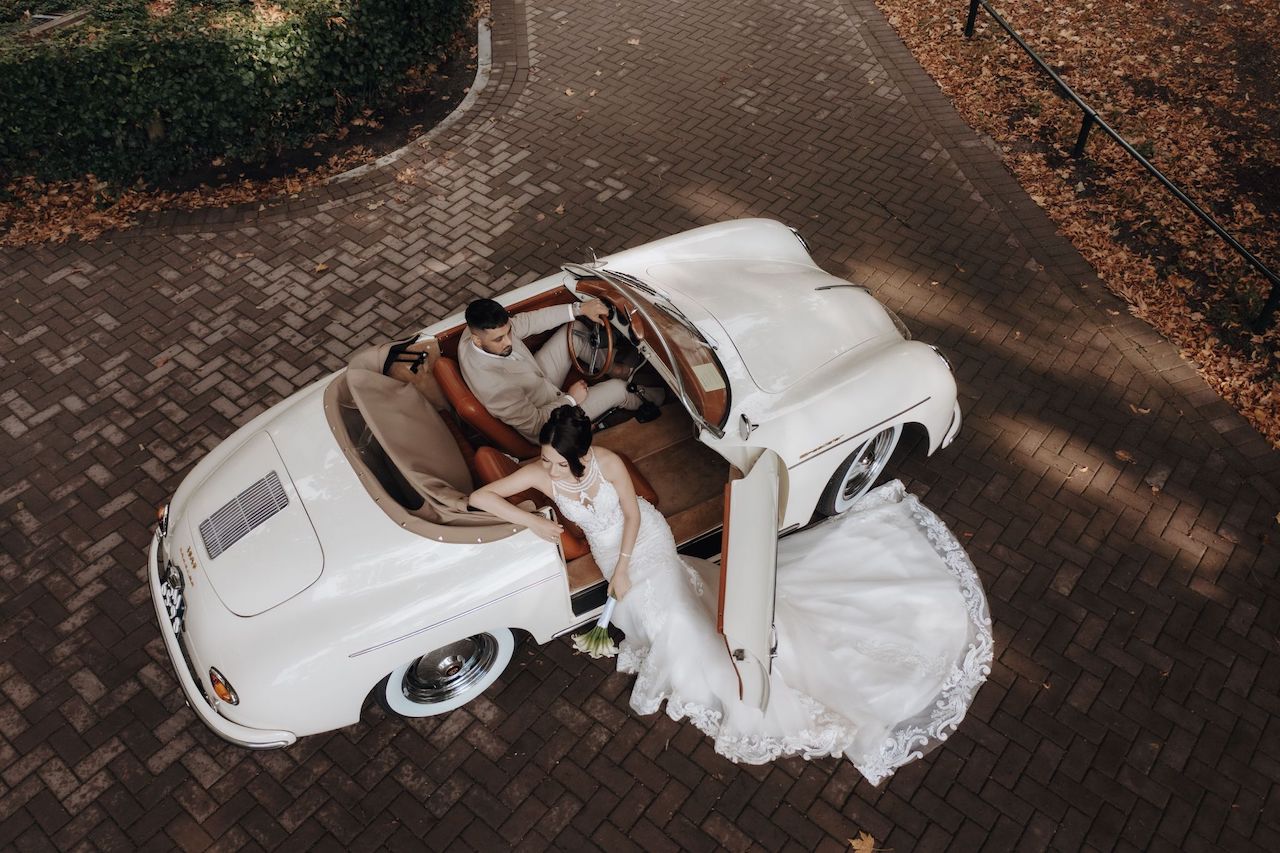 Hochzeitsauto-Vermietung: Porsche 356 Speedster - Porsche 356 Speedster selber Fahren
