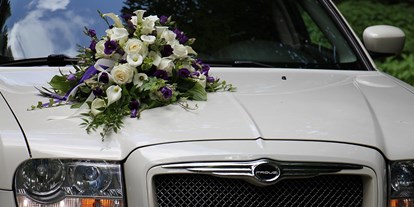 Hochzeitsauto-Vermietung - Farbe: Weiß - Wien Simmering - Stretchlimousine Hochzeit Gesteck - Stretchlimousine Galaxy